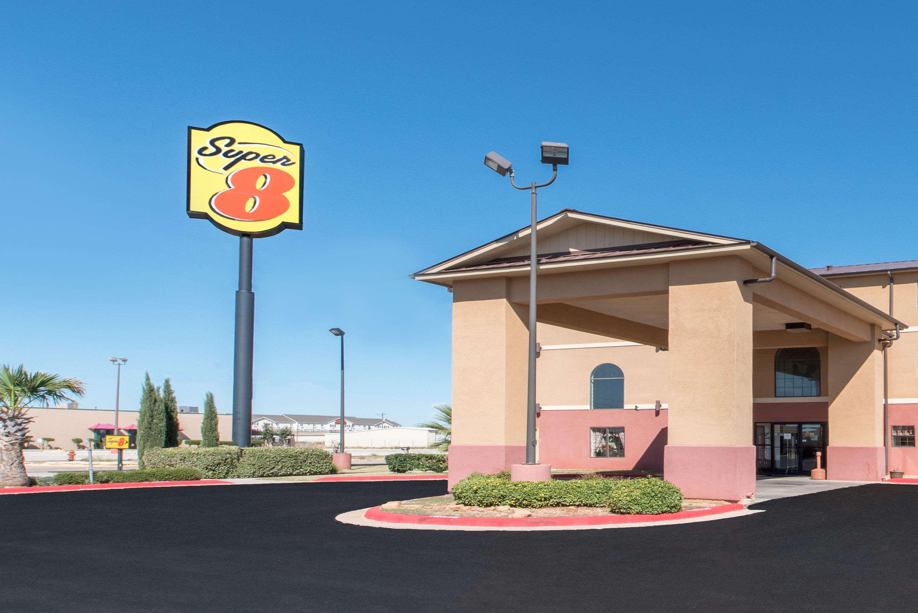 Отель Super 8 By Wyndham Abilene South Экстерьер фото